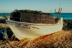 Båt klar för dagens fiske